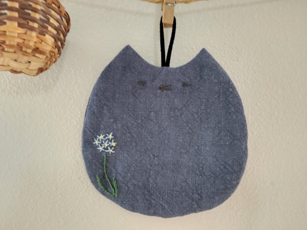 画像1: Pansy*：ねこ＊コースター 【ブルー】刺繍入り (1)